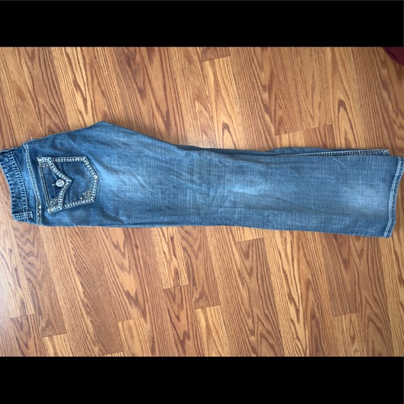 Rock and Roll Cowgirl 33 x 34 - Picture 4 of 6